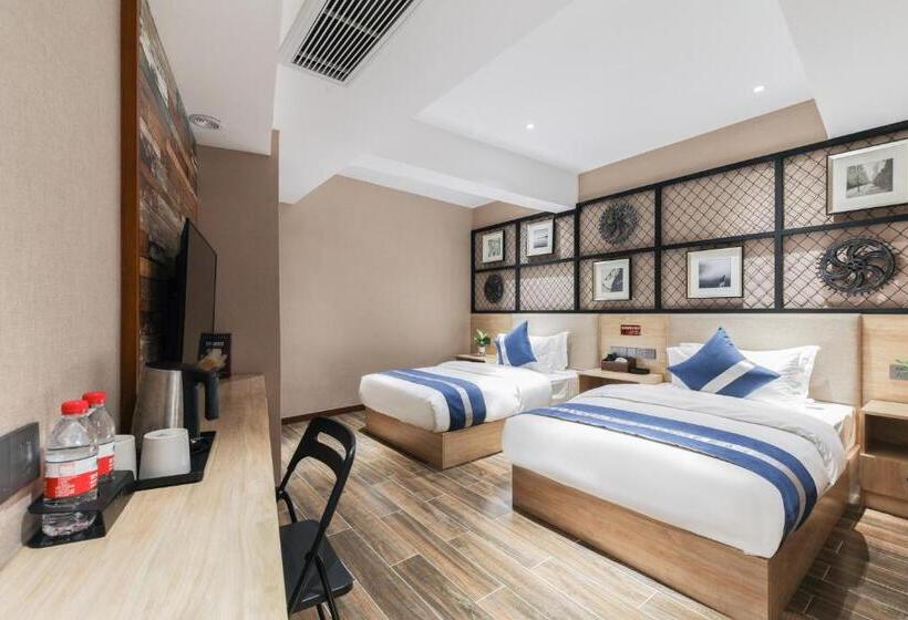 اتاق استاندارد, Zou Qu Ye Travel