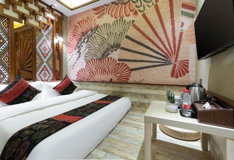 اتاق عادی, Zou Qu Ye Travel