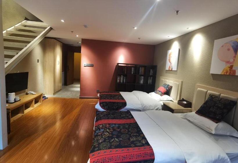 سوییت دوبلکس, Zou Qu Ye Travel