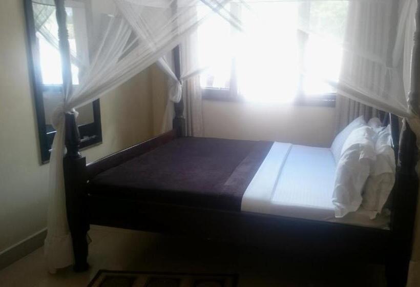 اتاق استاندارد یک نفره, Transit Motel Ukonga