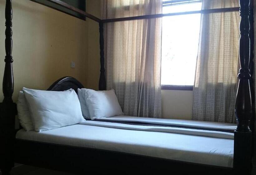 اتاق استاندارد یک نفره, Transit Motel Ukonga