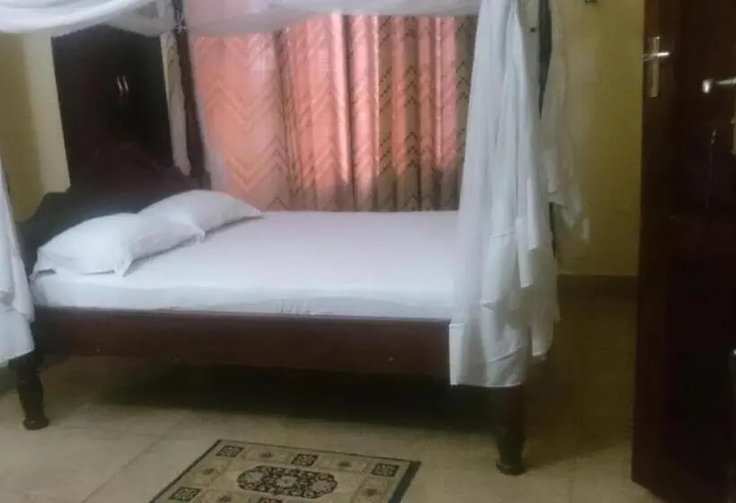 اتاق لوکس, Transit Motel Ukonga