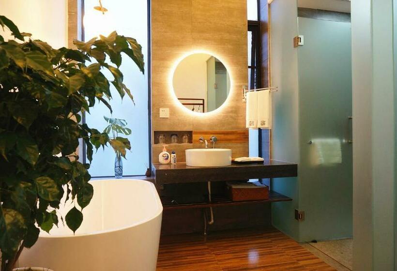 带阳台套房, Dali Yeshu