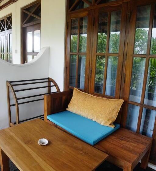 חדר סטנדרט לשלושה, Turtle Bay Beach Resort