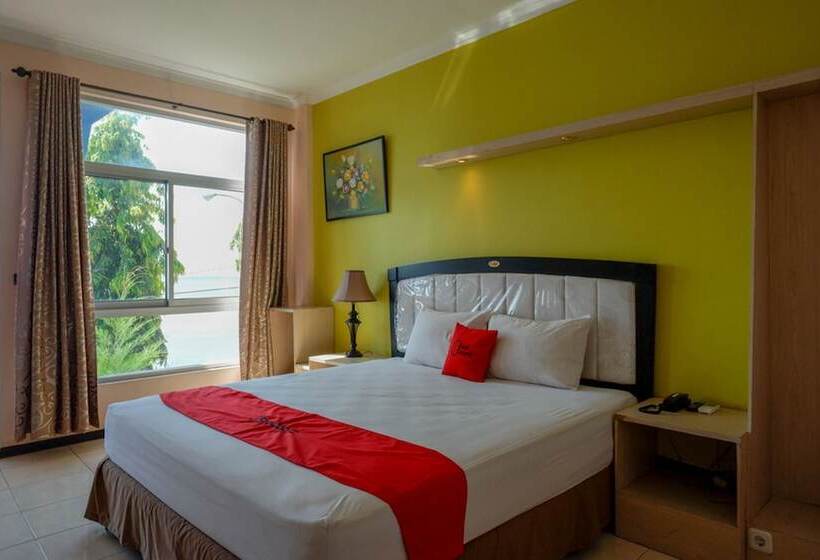 סוויטה, Reddoorz Plus Syariah @ Hotel Boulevard Luwuk