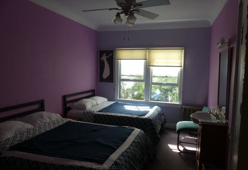 غرفة قياسية حمام مشترك, Del Flores