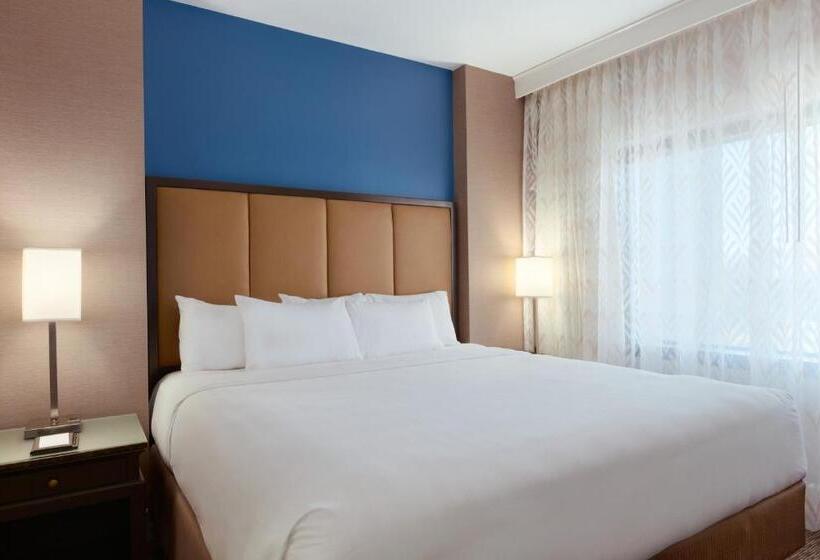 适合残疾人使用的标准间, Hyatt Regency Dulles