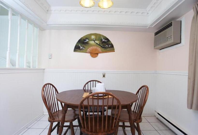 إستوديو قياسى, Hyland Motor Inn