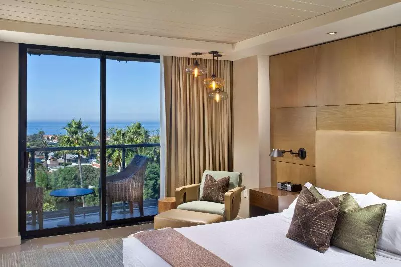 اتاق استاندارد برای معلولان, La Jolla Curio Collection By Hilton