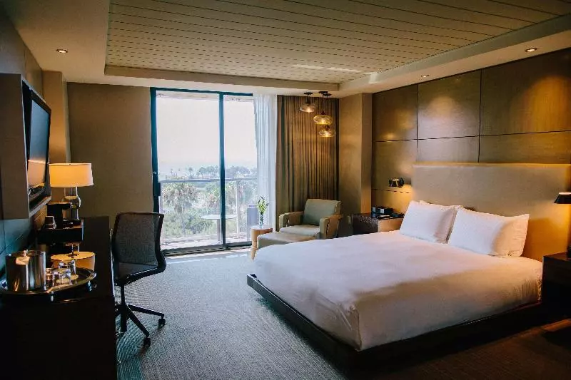 اتاق استاندارد برای معلولان, La Jolla Curio Collection By Hilton