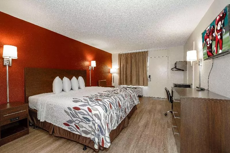 キングサイズベッドのスタンダードルーム, Red Roof Inn Fredericksburg North