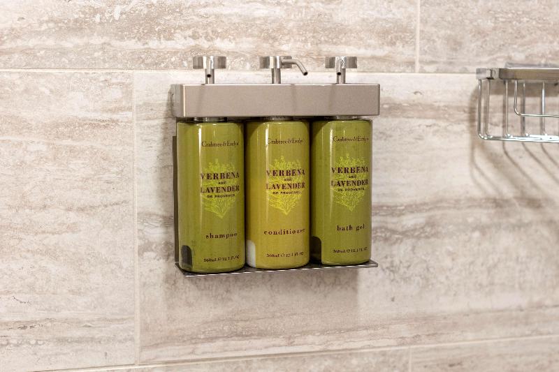 주니어 스위트 킹사이즈 침대, The Inn At Penn, A Hilton