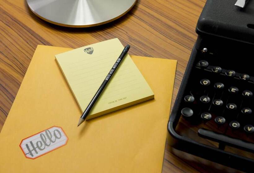 חדר סטנדרט מיטה זוגית, The Verb