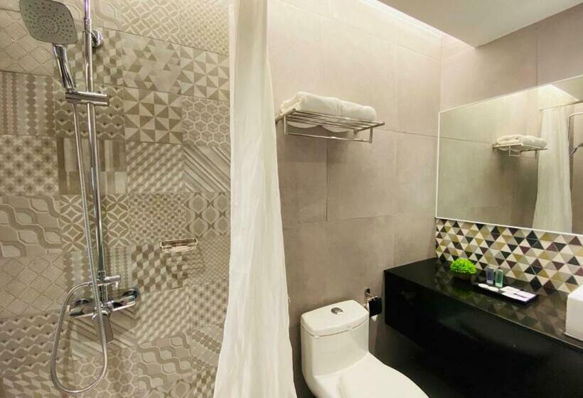 اتاق سوپریور با تخت بزرگ, Twin Tower Johor Bahru By Glex