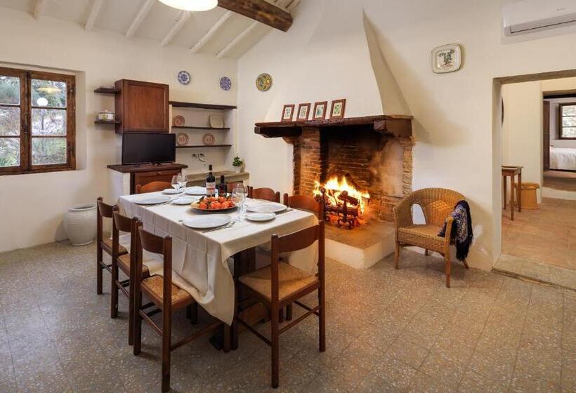 בית, 4 חדרי שינה, Borgo Cortinova Marrocco