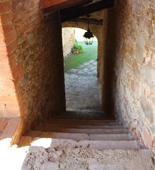 בית, 4 חדרי שינה, Borgo Cortinova Marrocco