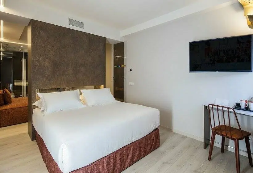 سوییت جونیور, Axel Hotel San Sebastián   Adults Only