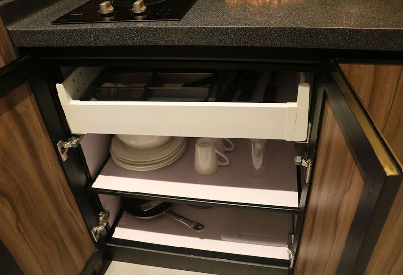 Executive Studio, Citadines Rochor