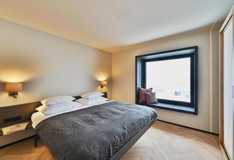 Апартаменты 1 Спальня, Warth52 W52 Apartments