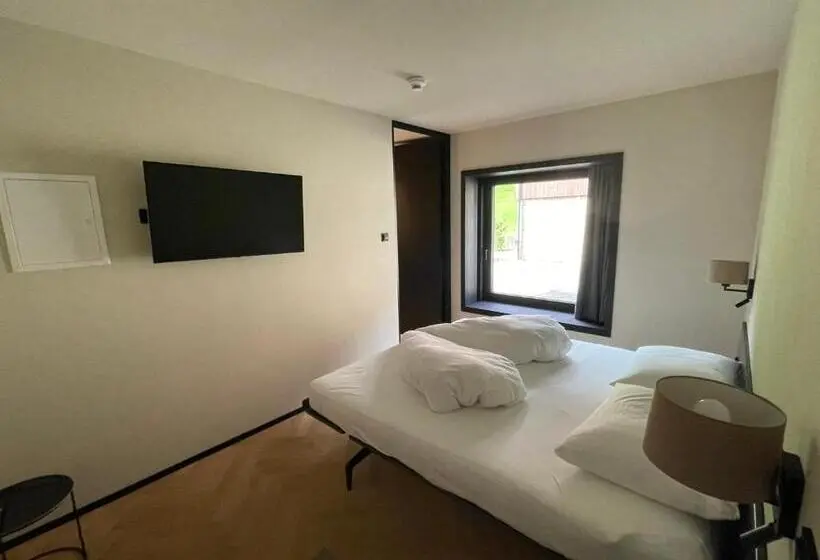 ベーシックルーム, Warth52 W52 Apartments
