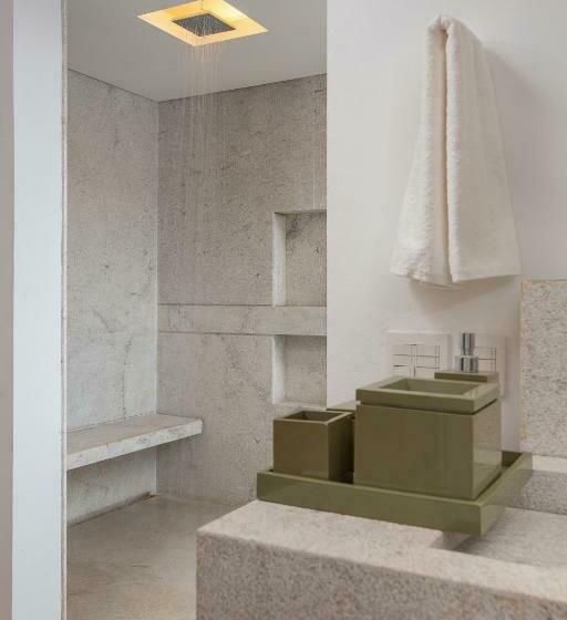 سوییت لوکس, Zendaya Resort Beach Sport & Spa