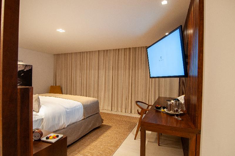 سوییت لوکس, Zendaya Resort Beach Sport & Spa