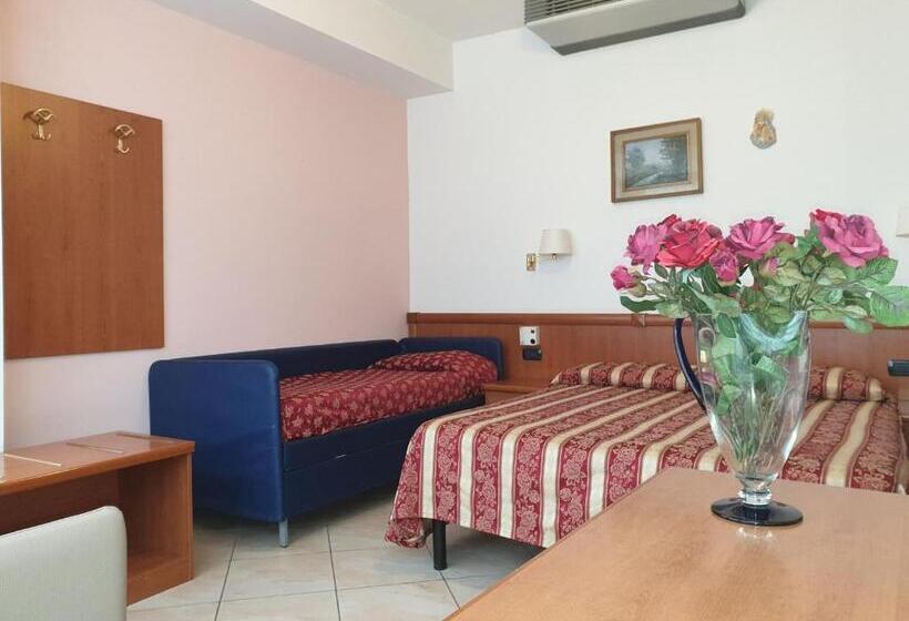 4인용 스탠다드 룸, Ginevra