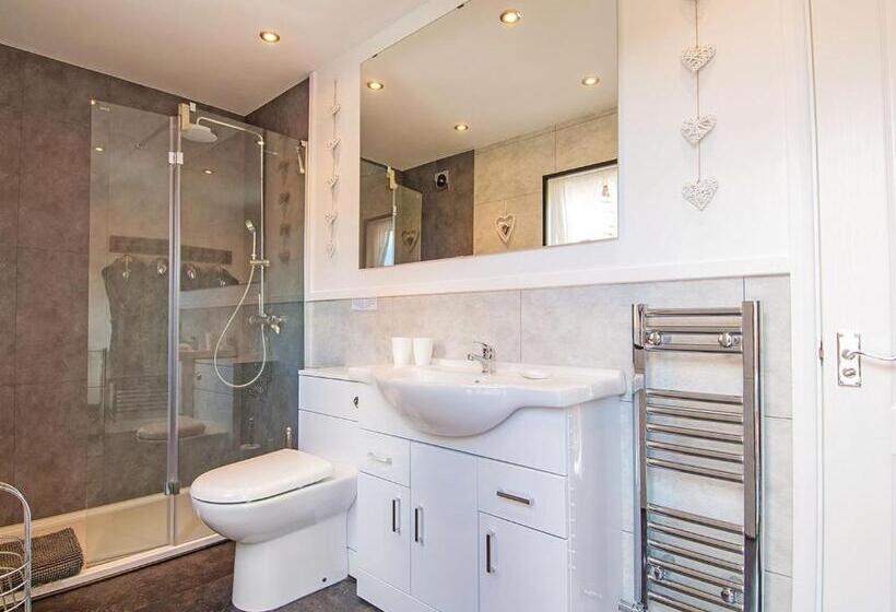 בית, חדר שינה 1, Avon Wood