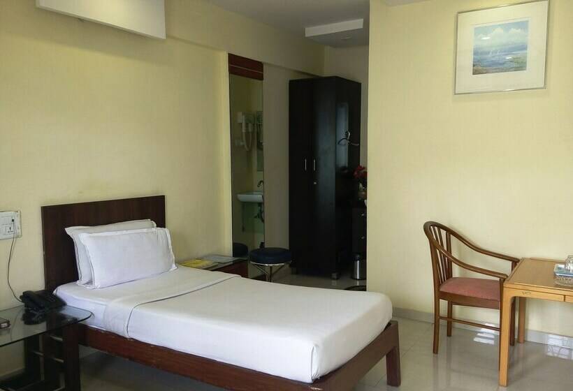 스탠다드 룸, The Excellency