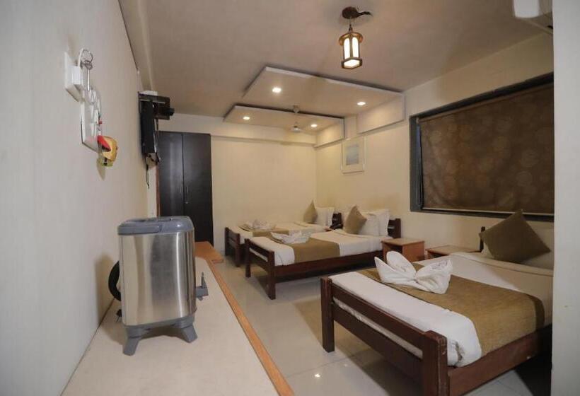 스탠다드 룸, The Excellency