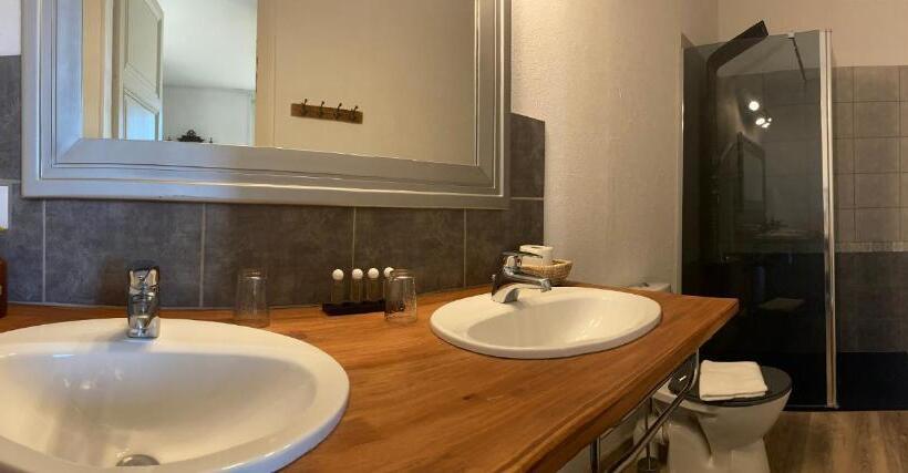 디럭스 룸, Château Marith