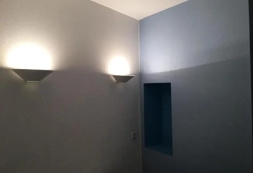 Standard Room Adapted for people with reduced mobility, Du Cygne De La Croix Blanche