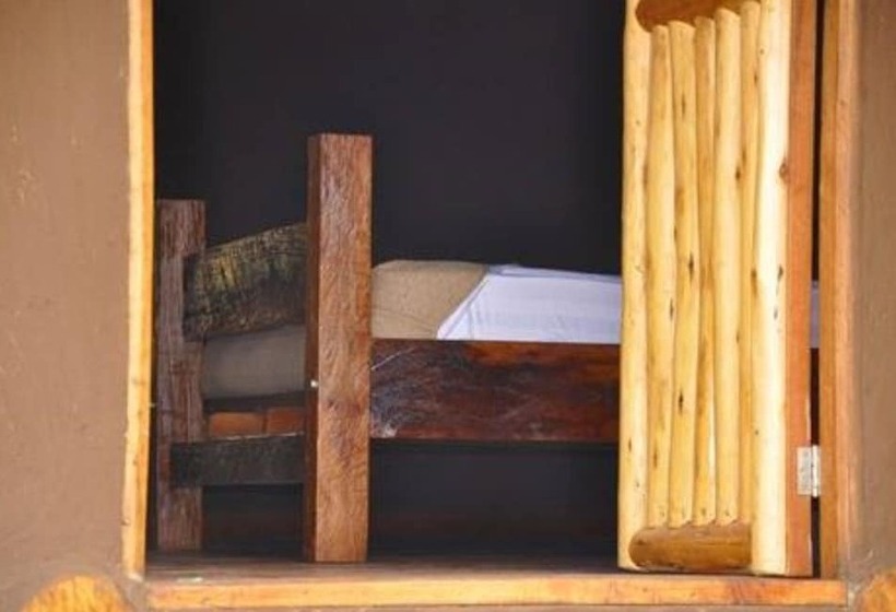 کابین, Kabalega Wilderness Lodge