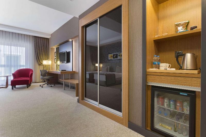 Люкс Кровать Кинг, Best Western Prairie Inn & Conference Center