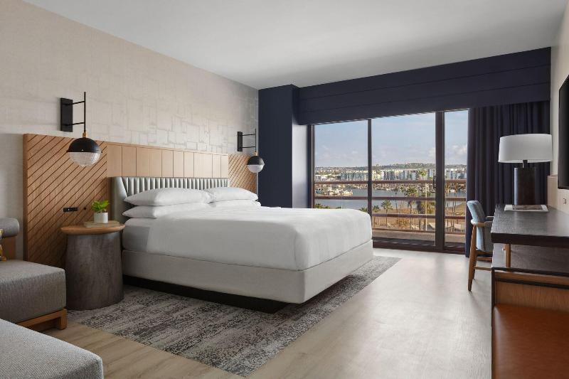 غرفة قياسية سرير كينج لذوى الإحتياجات الخاصة, Best Western Prairie Inn & Conference Center