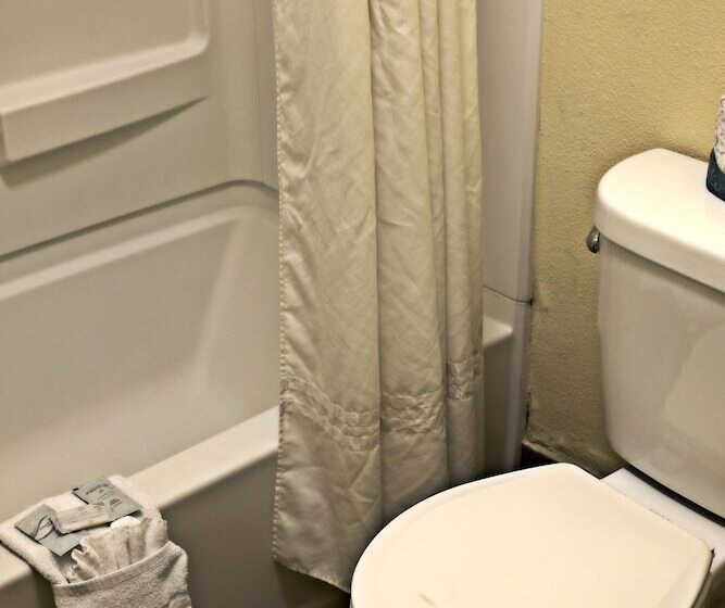 غرفة ديلوكس, Key Inn & Suites