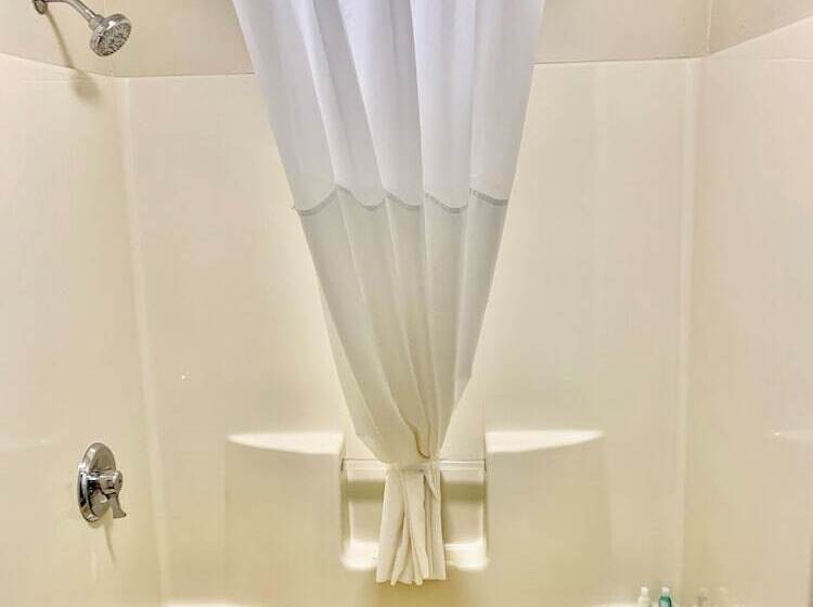 스탠다드 룸 더블 침대 2개, Quality Inn Seneca Us123