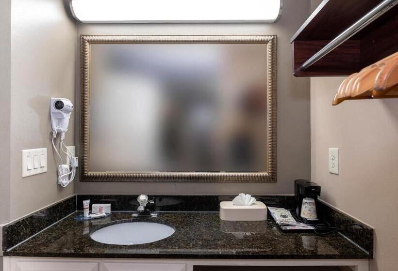 장애인을 위한 수피리어 룸, Red Roof Inn & Suites Wilson