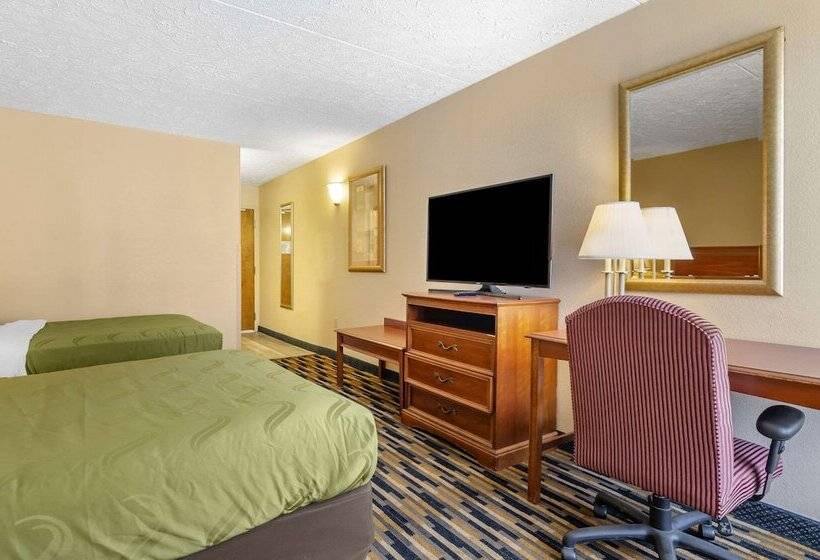 غرفه قياسيه سريرين مزدوجين, Quality Inn Near Martinsville Speedway