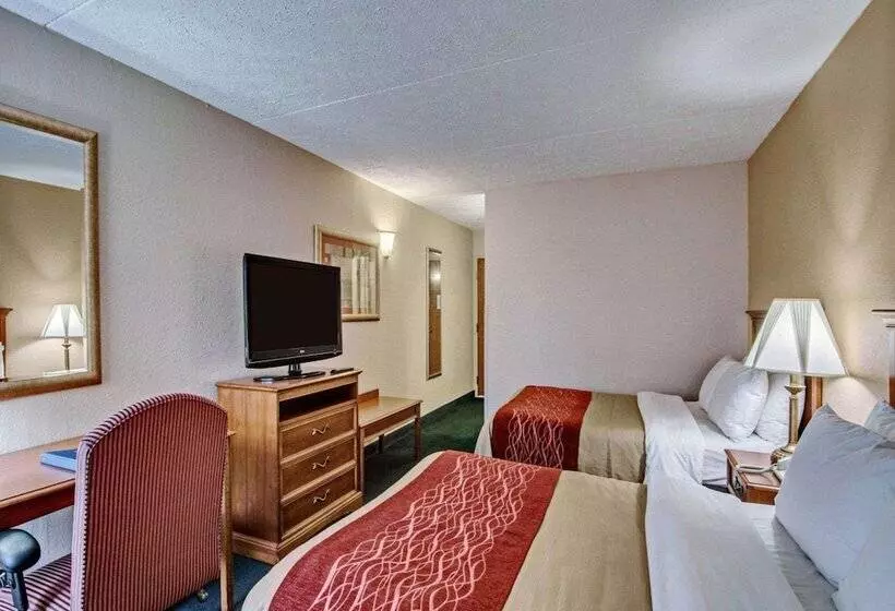 ２ダブルベッドのスタンダードルーム, Quality Inn Near Martinsville Speedway