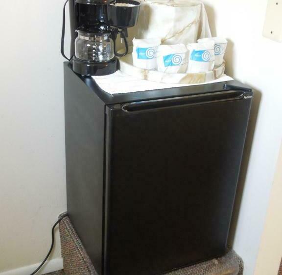 غرفة قياسية, The Jetty Motel