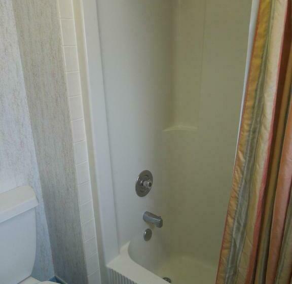 غرفة قياسية, The Jetty Motel