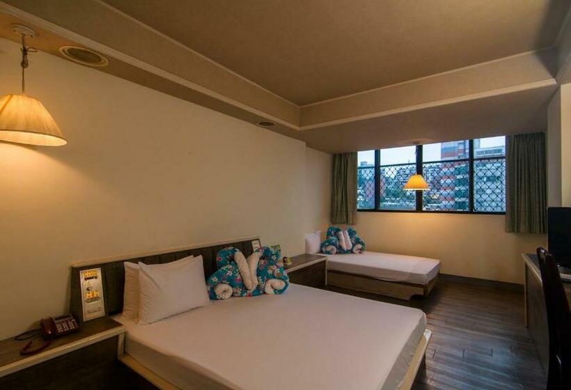 اتاق استاندارد سه نفره, Dahua