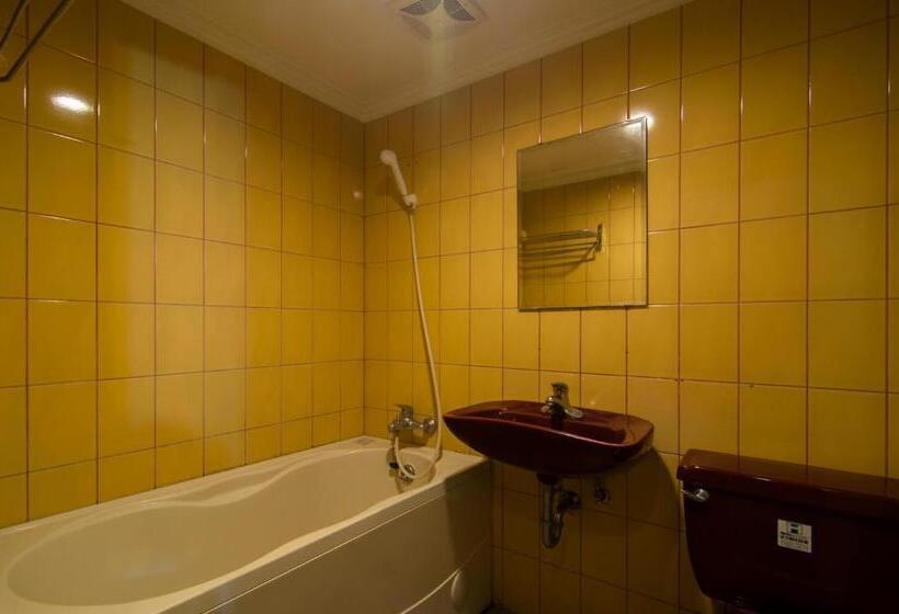 اتاق استاندارد سه نفره, Dahua