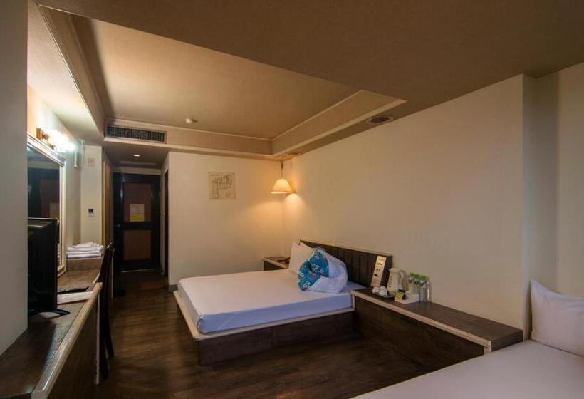 اتاق استاندارد سه نفره, Dahua