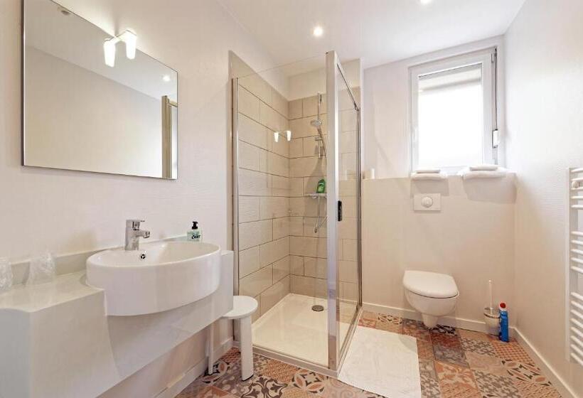 スタンダードトリプルルーム, Contact Hôtel De La Gare Et Son Restaurant Côte à Côte