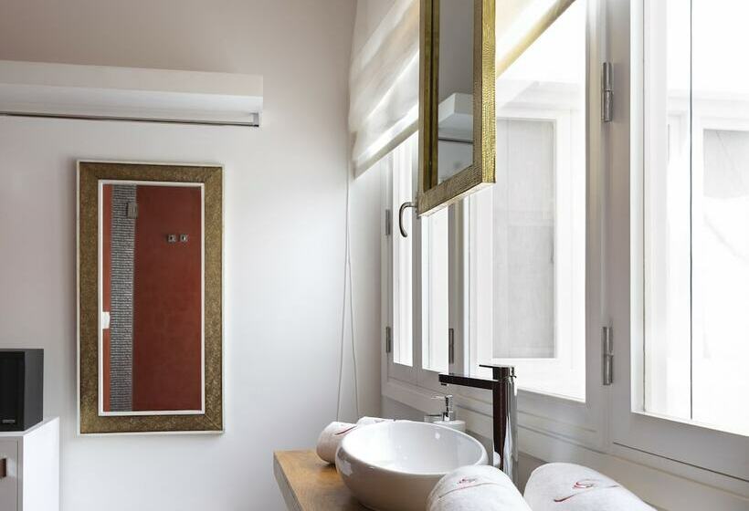 سوییت لوکس, Suite Azur