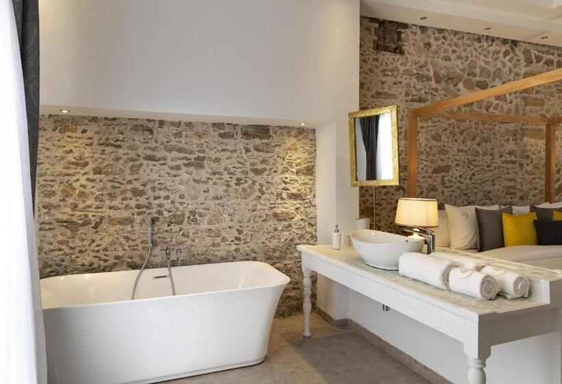 Deluxe Suite King Bed, Suite Azur