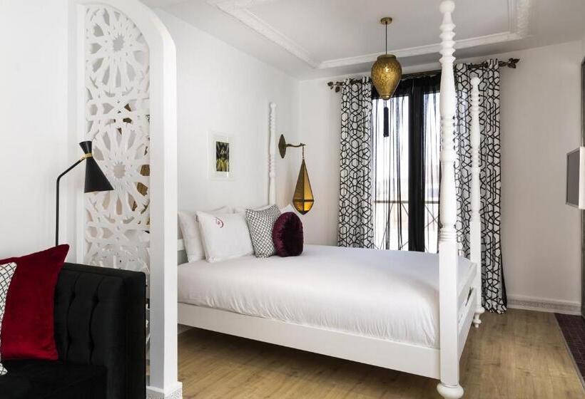 سوییت لوکس, Suite Azur