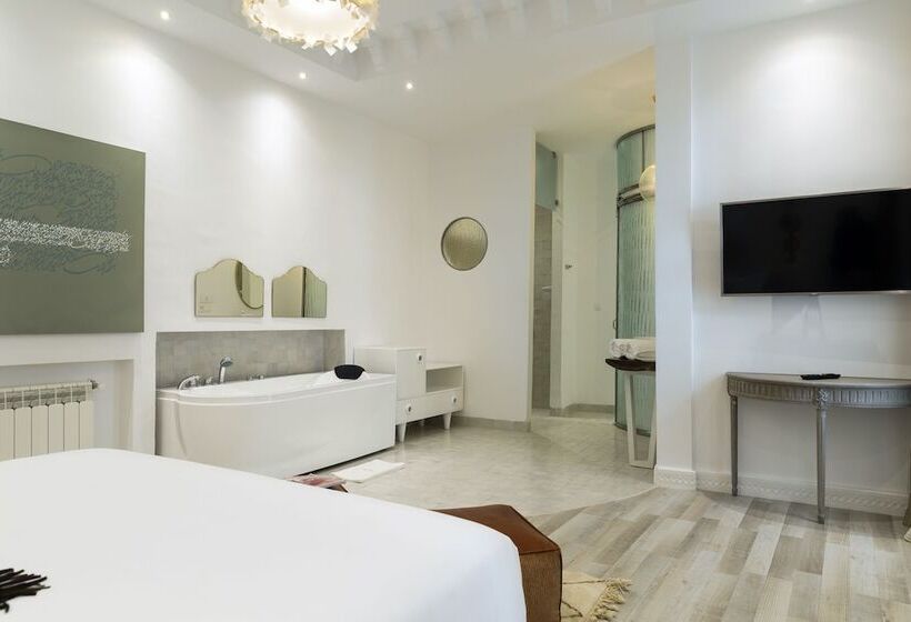 سوییت لوکس, Suite Azur